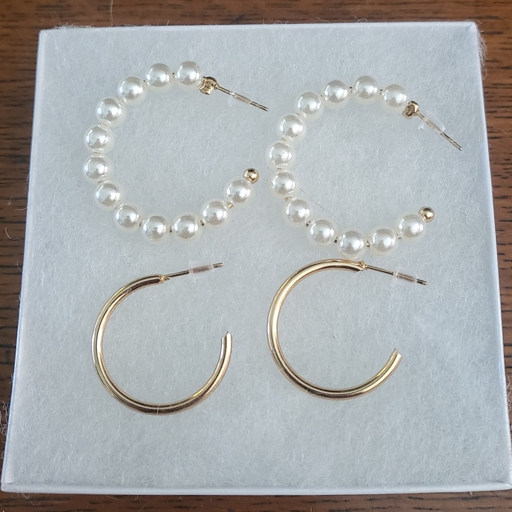 Elegant Gold and Pearl Hoop Earrings